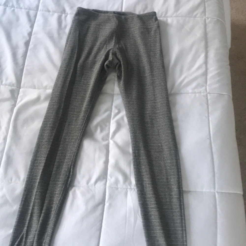 Brandy Melville Gray Knit Leggings